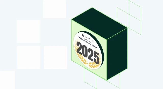 Dreidimensionaler grüner Würfel; Vorderseite mit Aufkleber '2025' und Weizenkranz; hellblauer Hintergrund mit Quadratmuster.